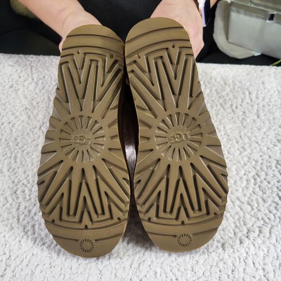 UGG Classic Short Boot women's bootie chestnut size  8 - Picture 4 of 6